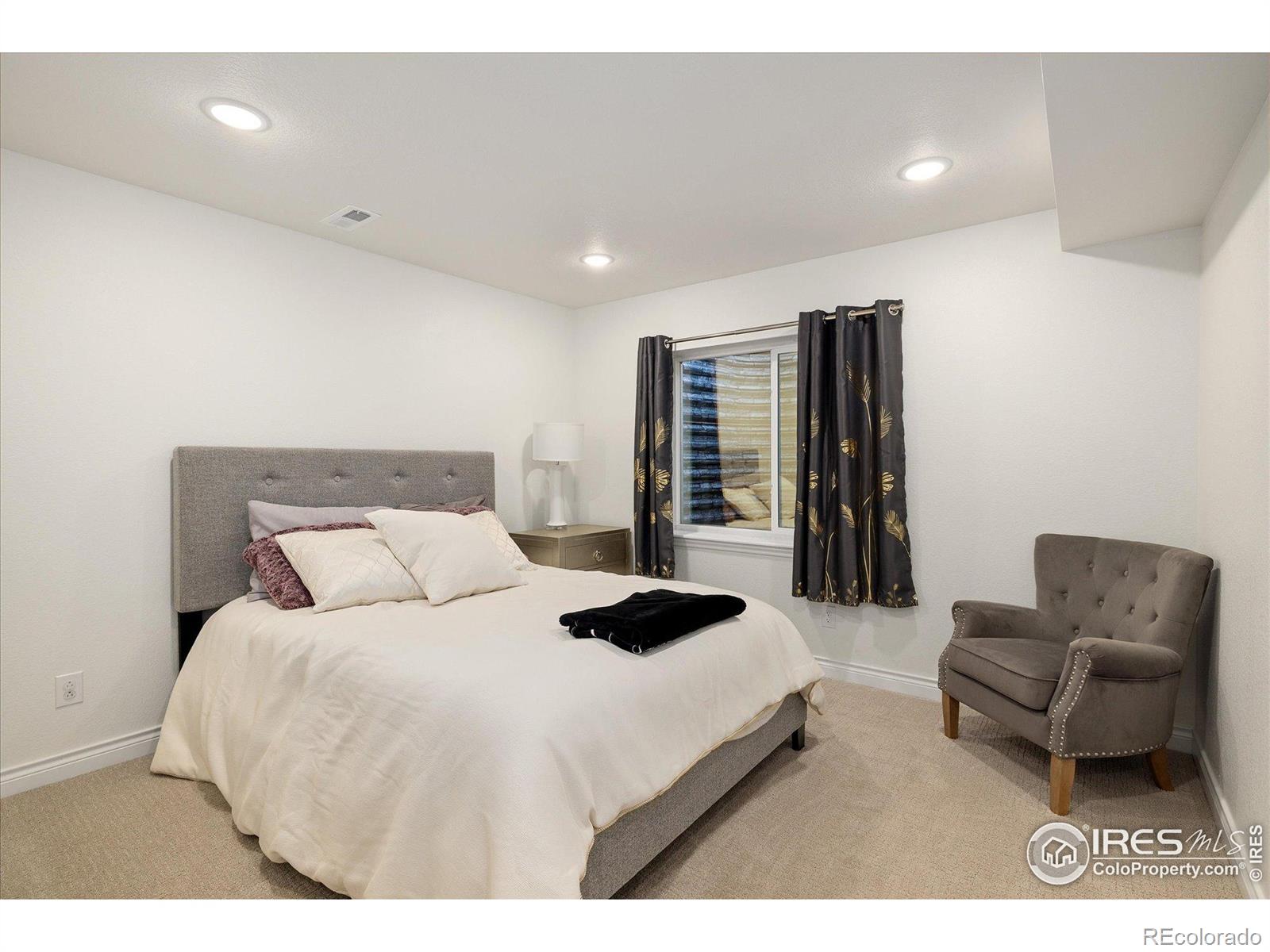14457 W 88th Place Unit: #E