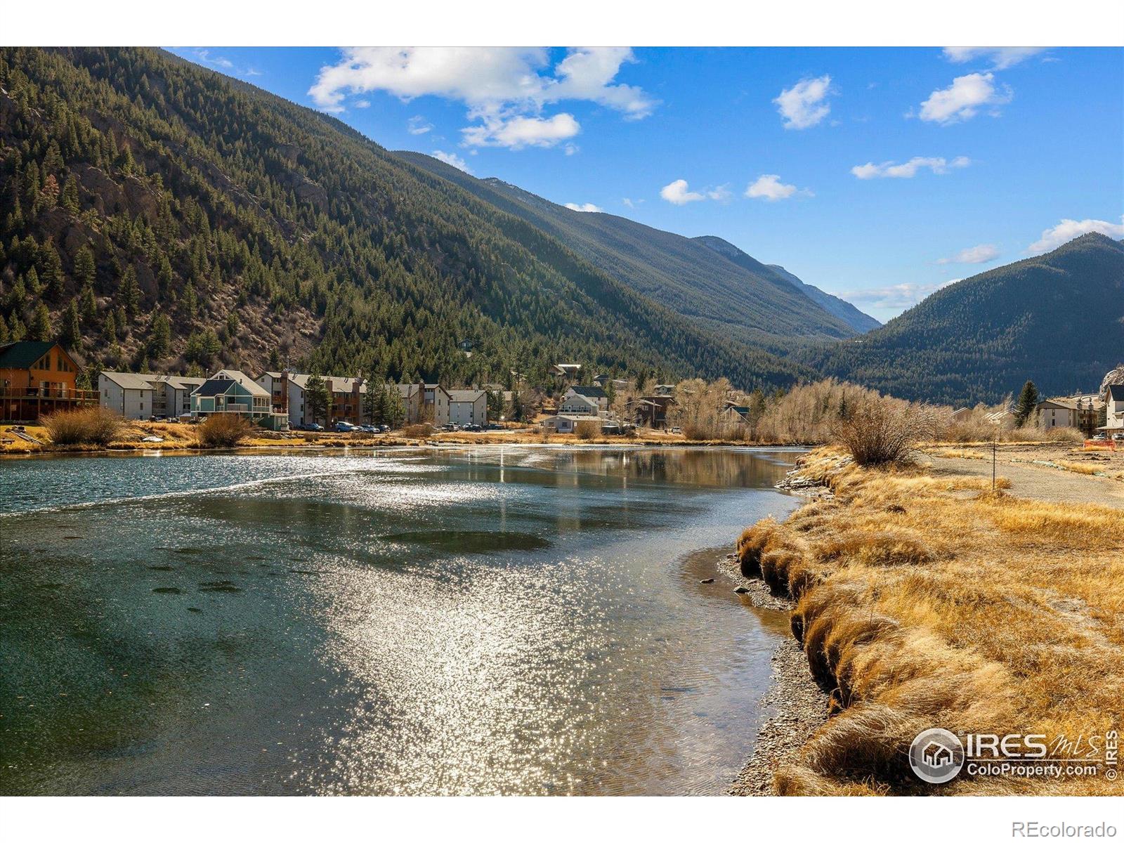 2121 Hummingbird Way Unit: 3-201