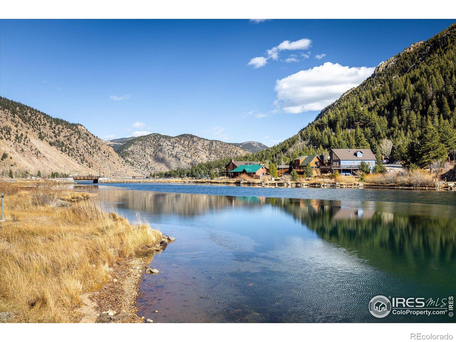 2121 Hummingbird Way Unit: 3-201