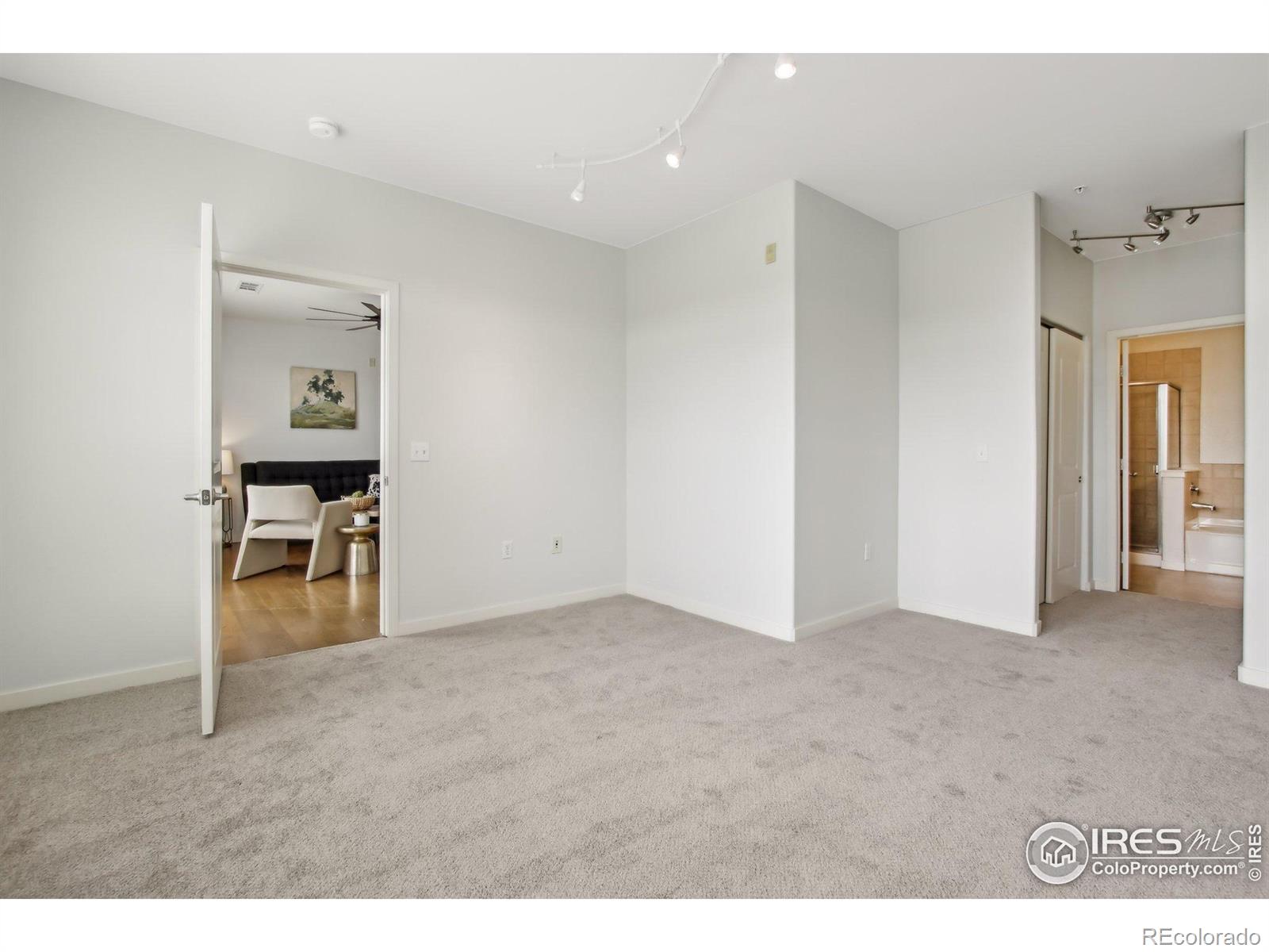 13456 Via Varra Unit: 211