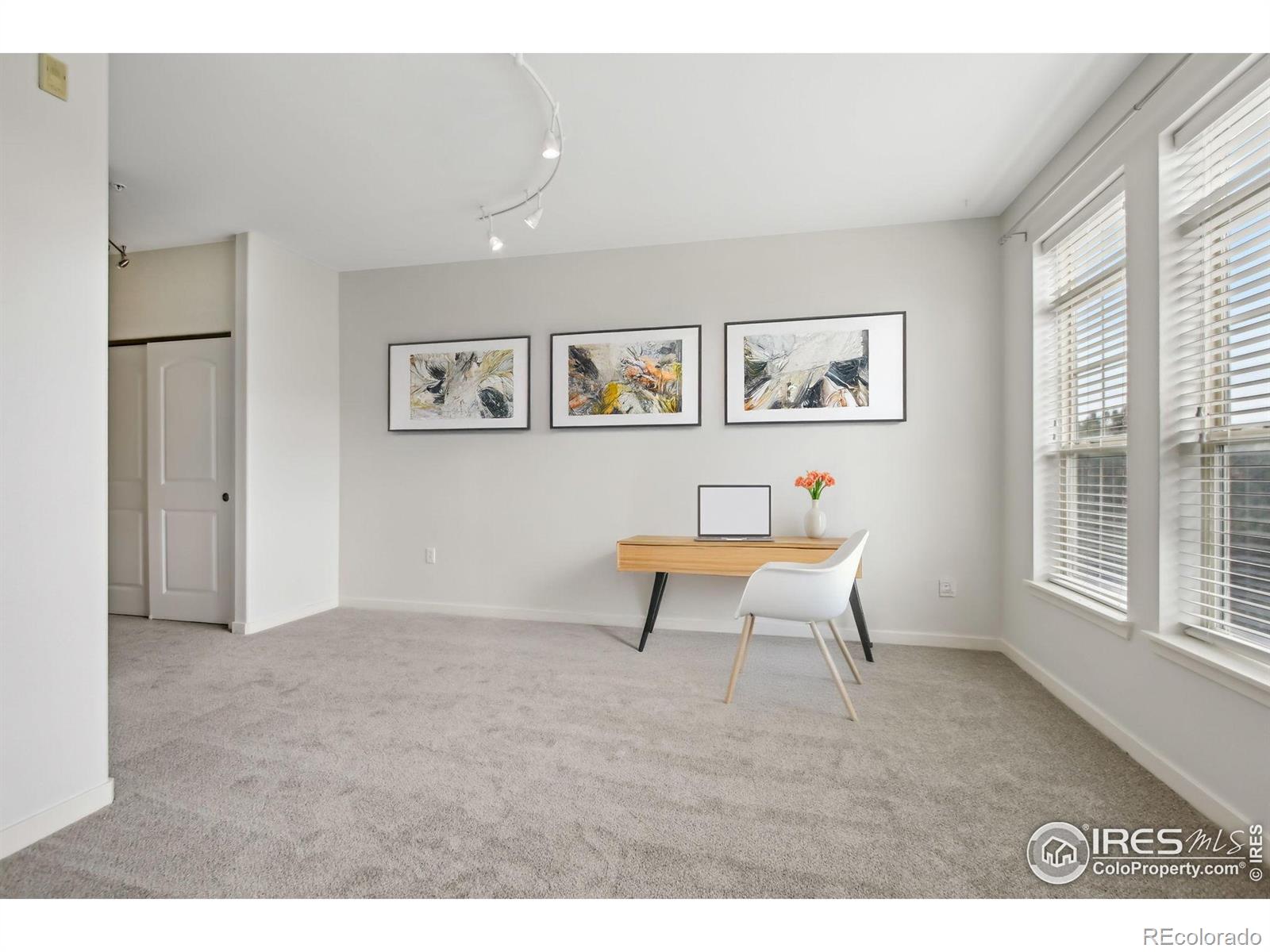 13456 Via Varra Unit: 211