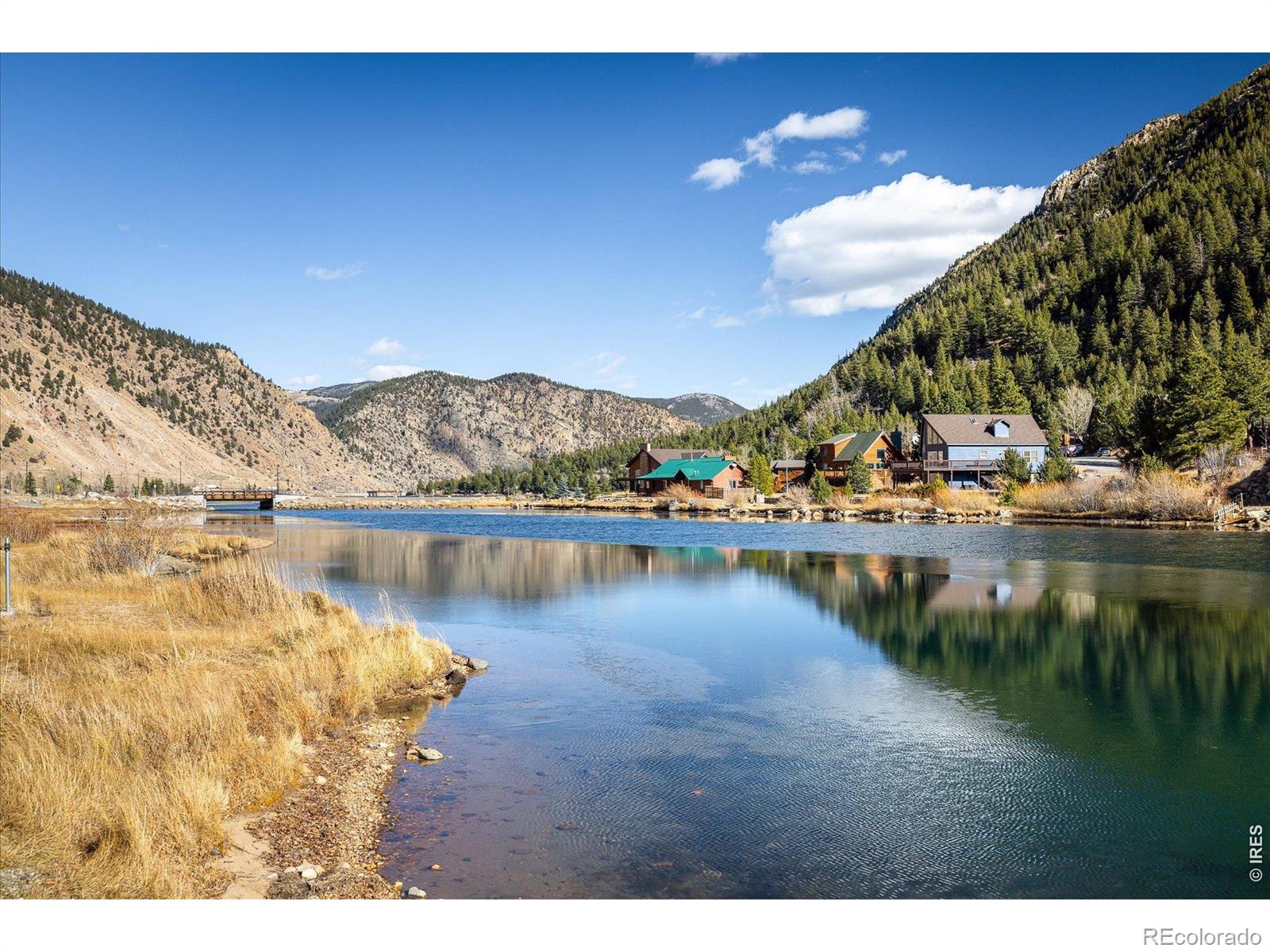 2121 Hummingbird Way Unit: 201