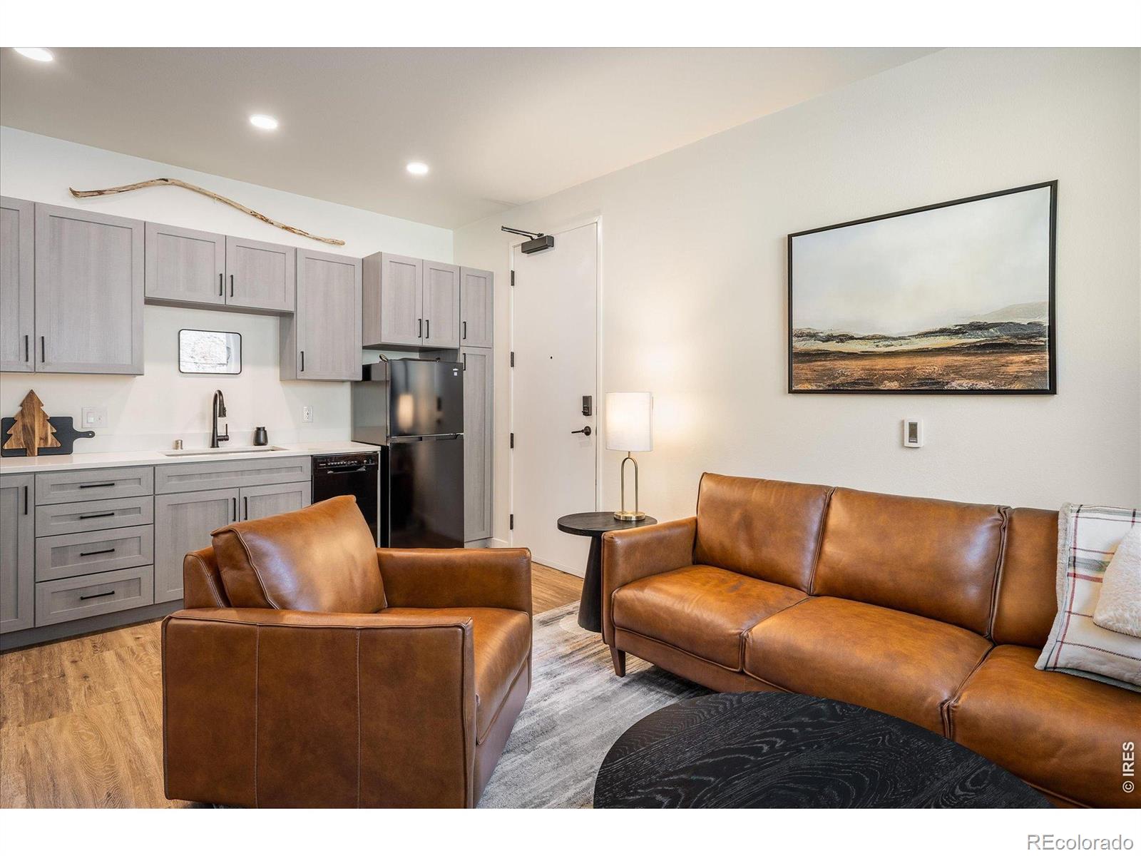 2121 Hummingbird Way Unit: 201