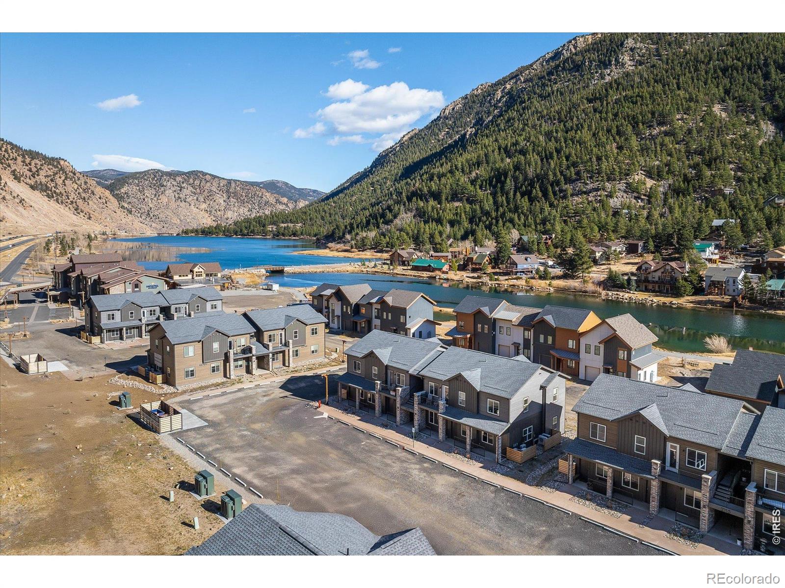 2121 Hummingbird Way Unit: 201