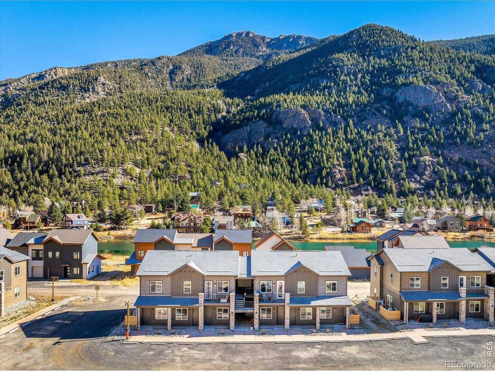 2121 Hummingbird Way Unit: 201