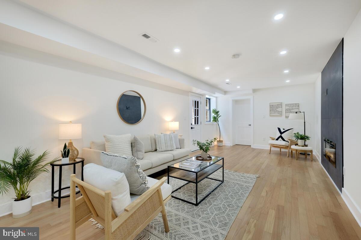 1734 HOBART STREET NW