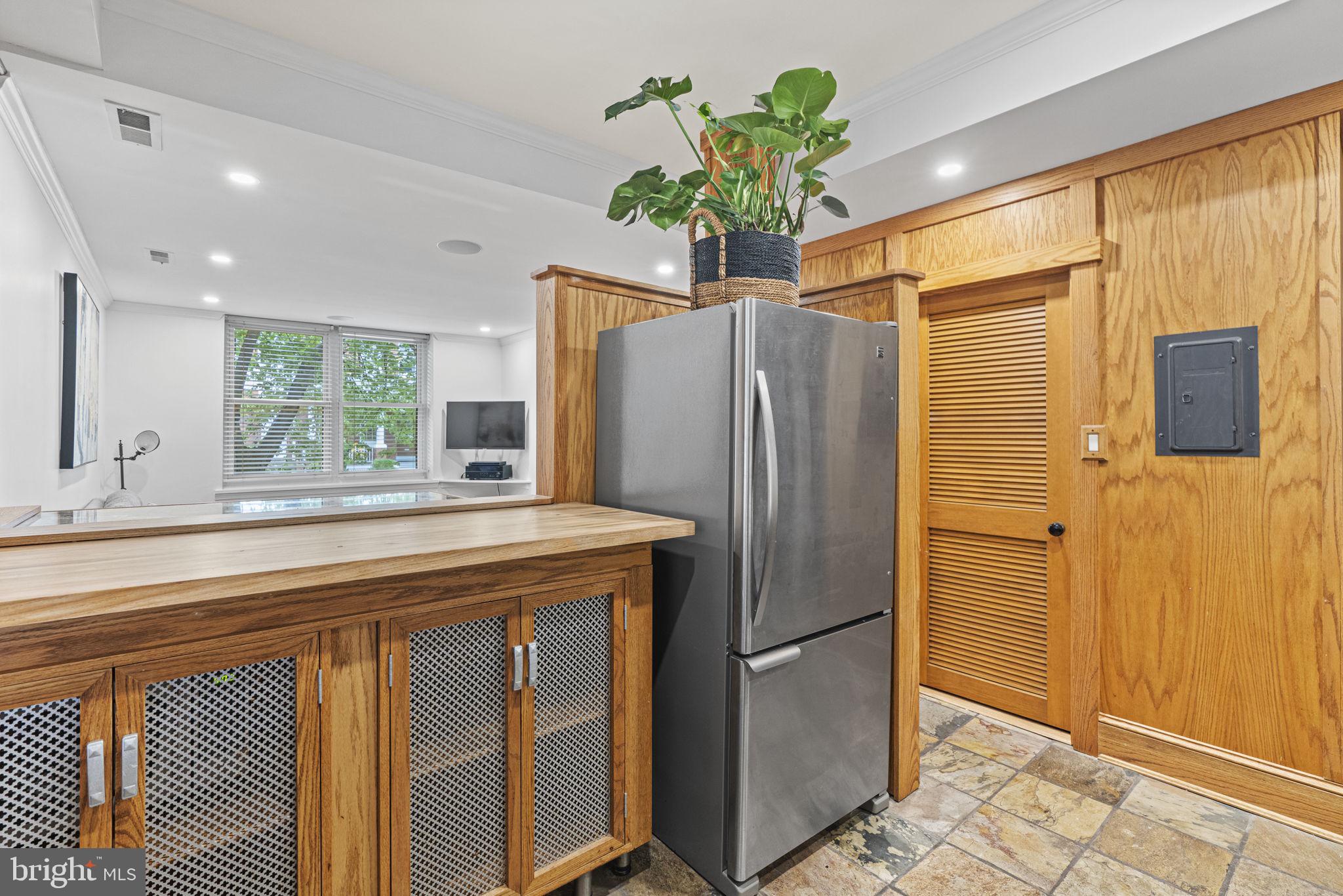 1495 NEWTON STREET NW 101