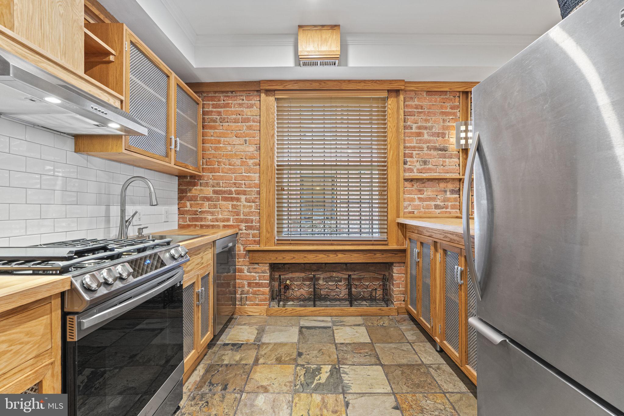 1495 NEWTON STREET NW 101