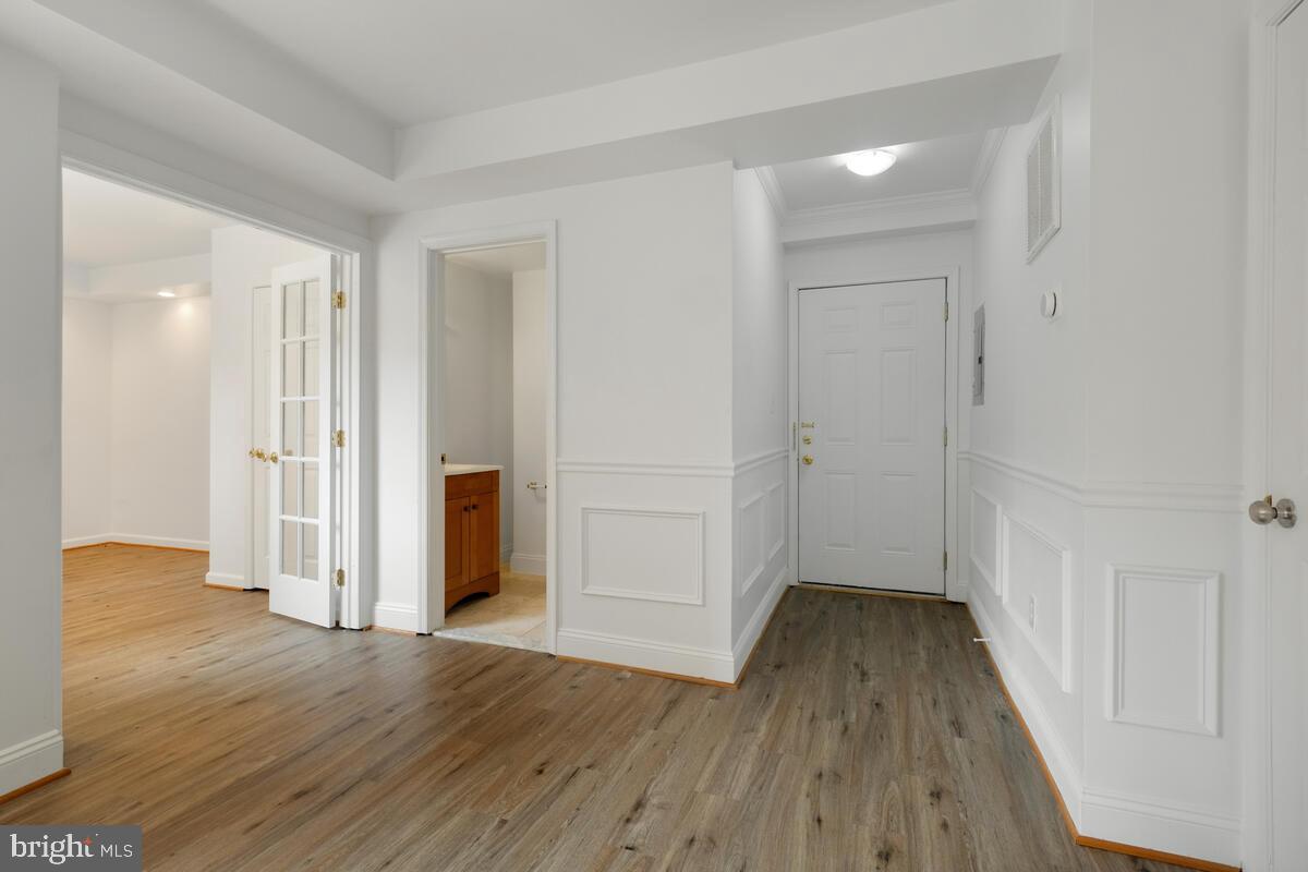 1125 12TH STREET NW 23