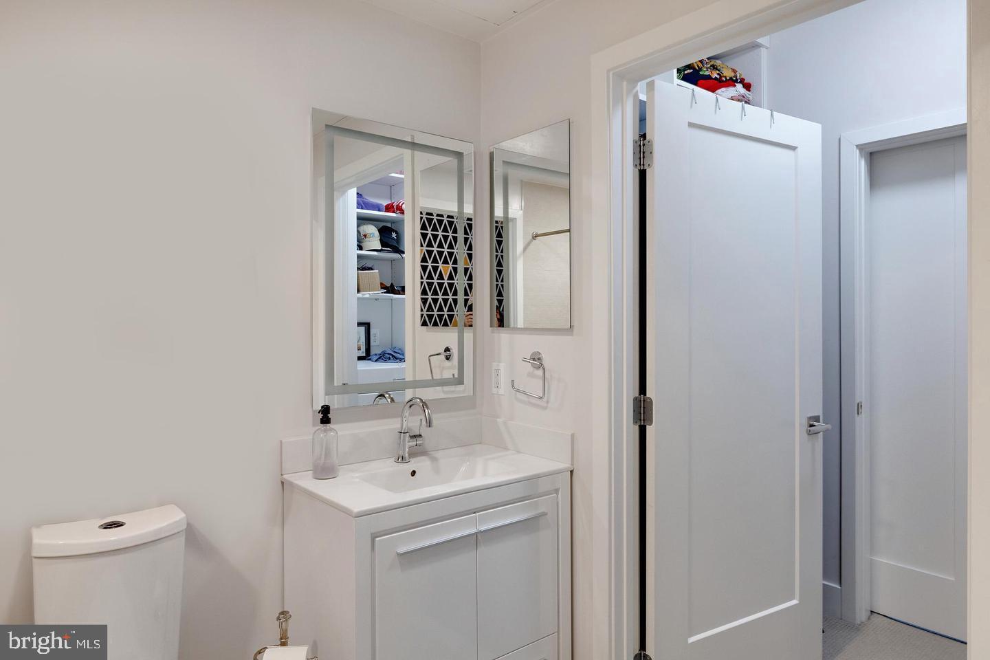 525 WATER STREET SW 212