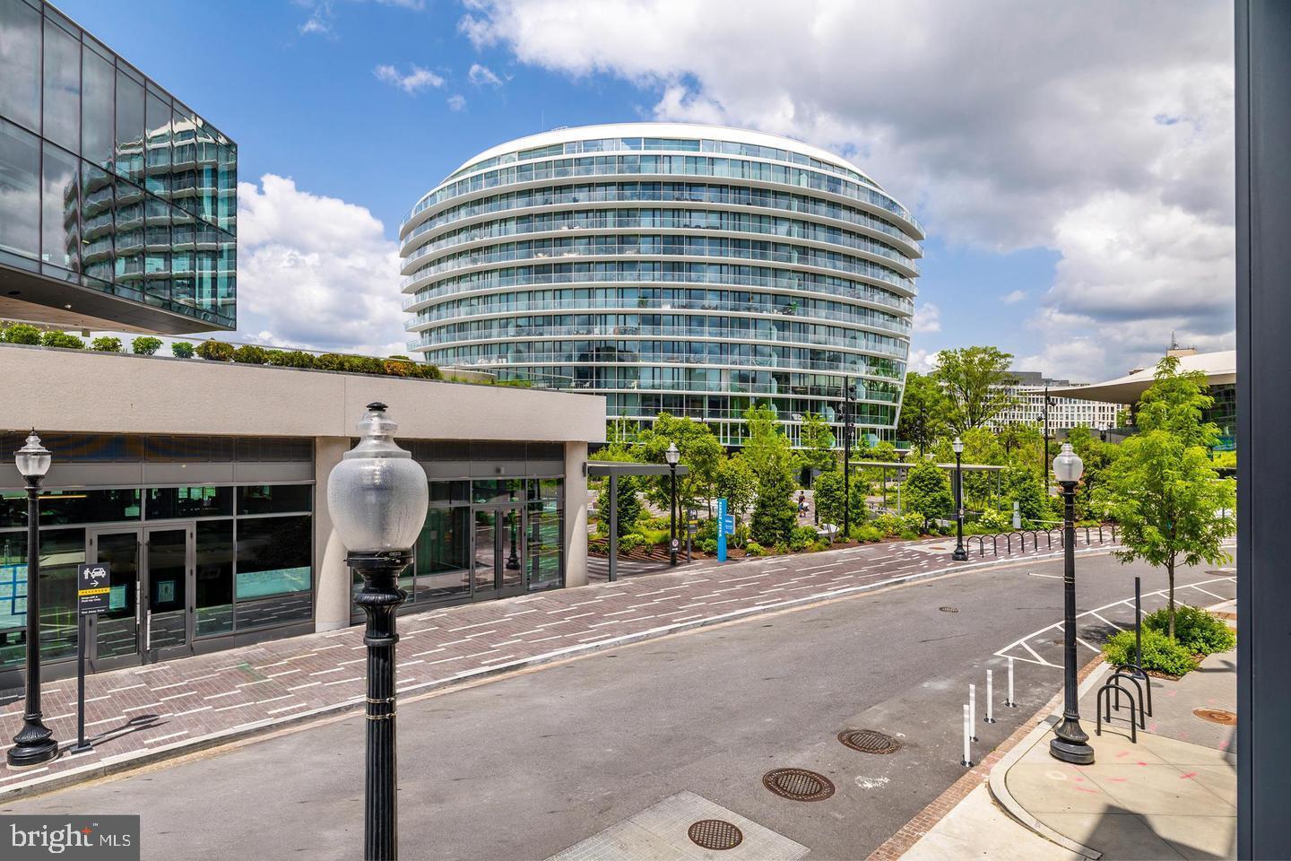 525 WATER STREET SW 212