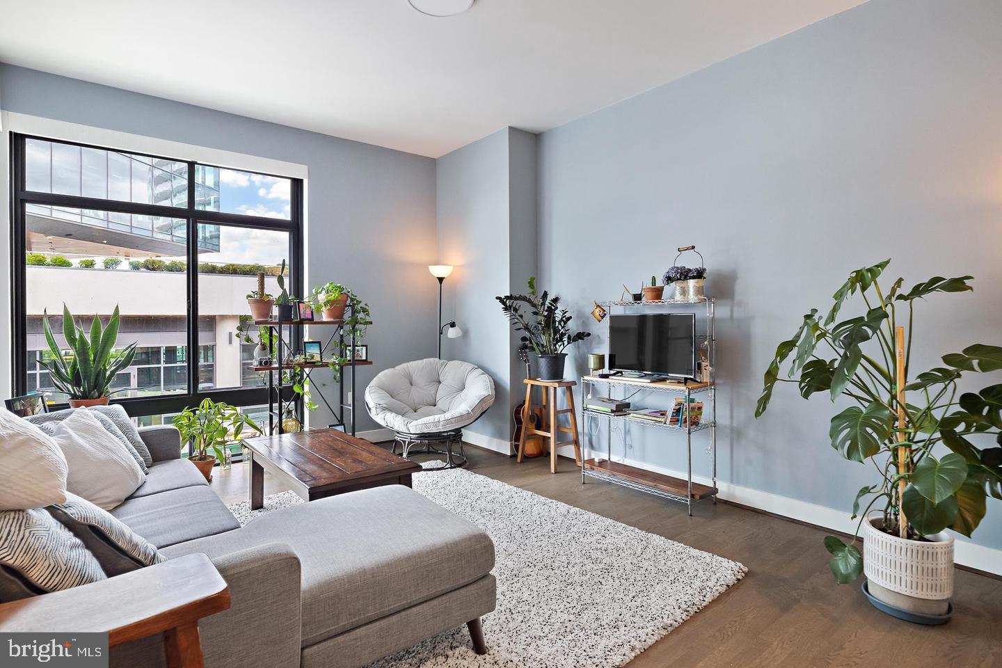 525 WATER STREET SW 212