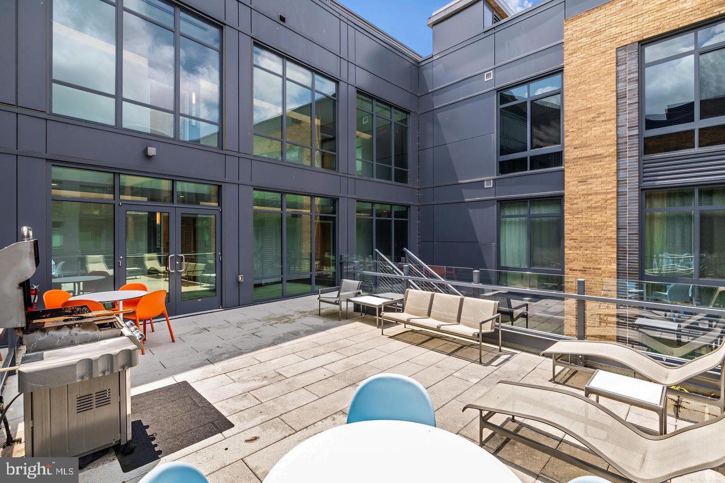 525 WATER STREET SW 212