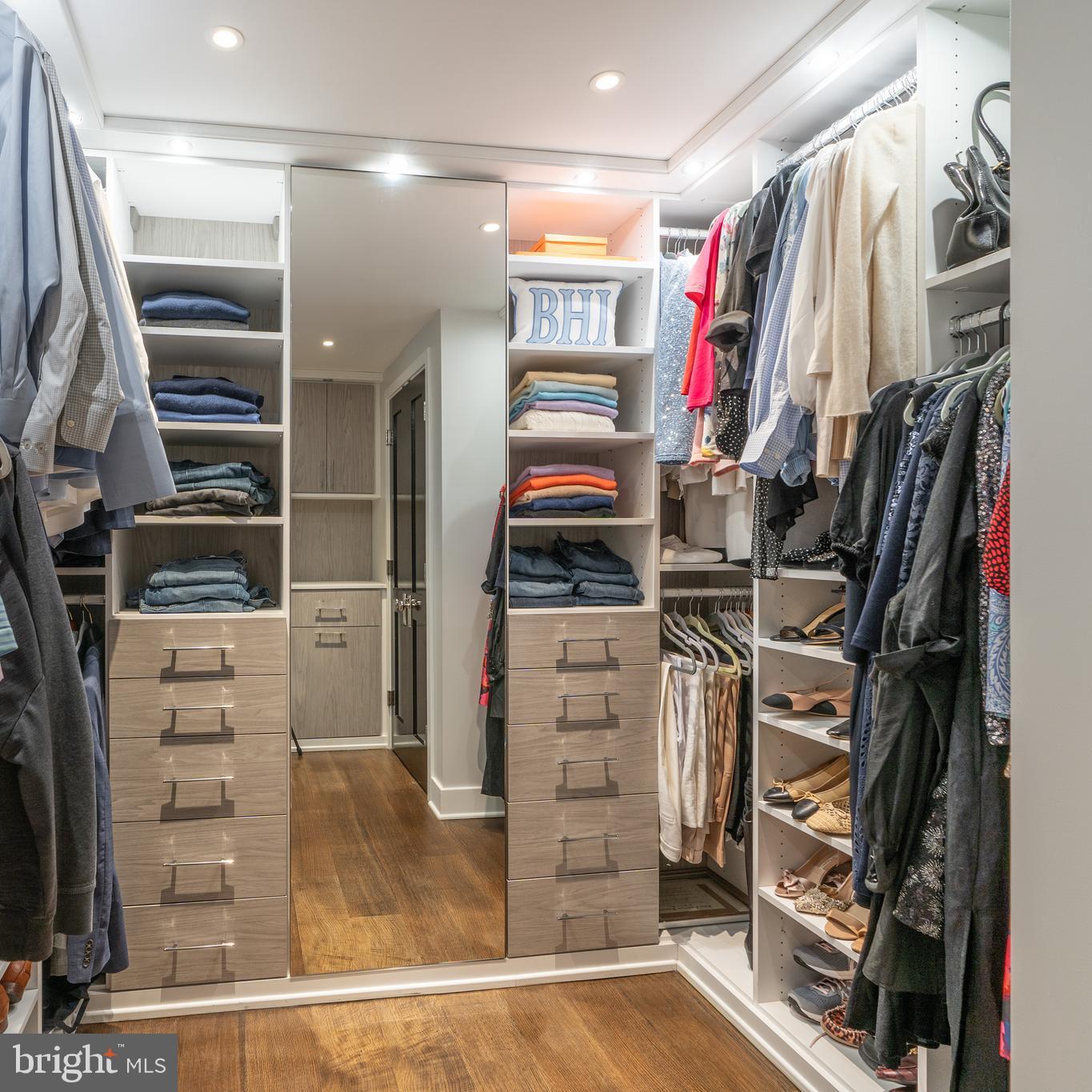 2501 NW M STREET NW 715