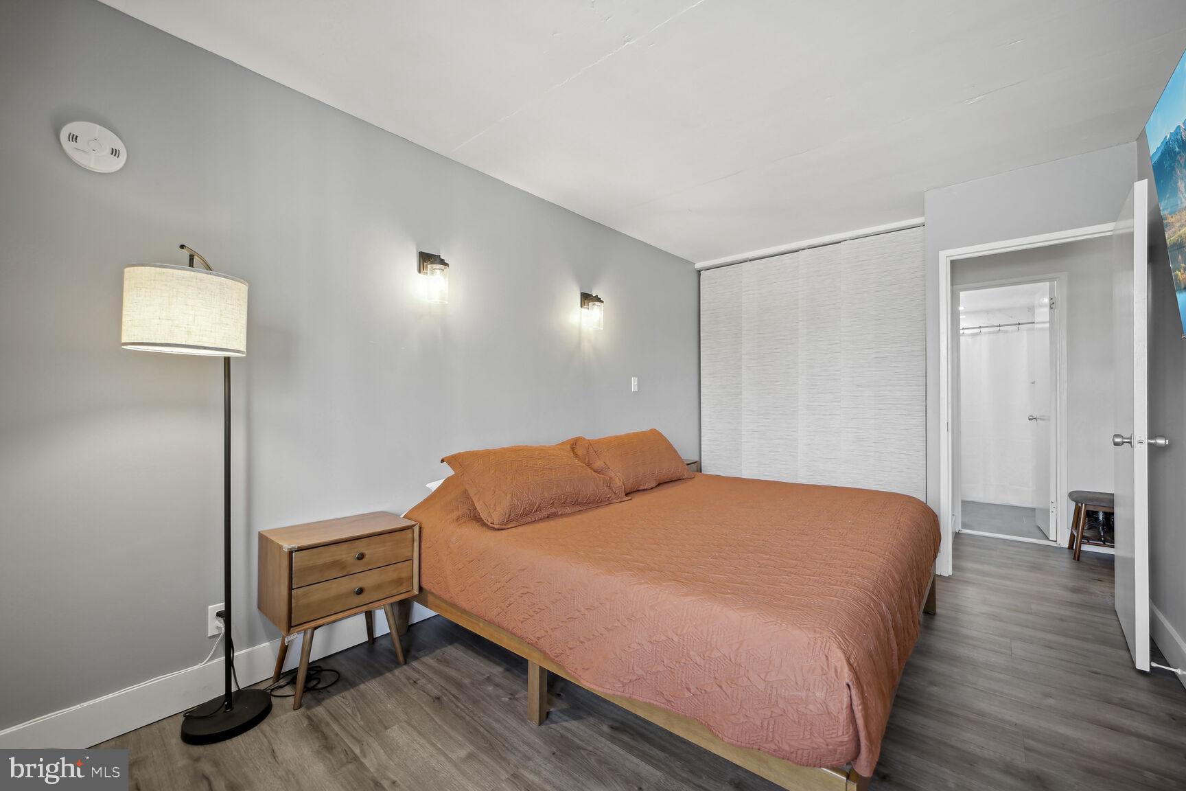 300 M STREET SW N405