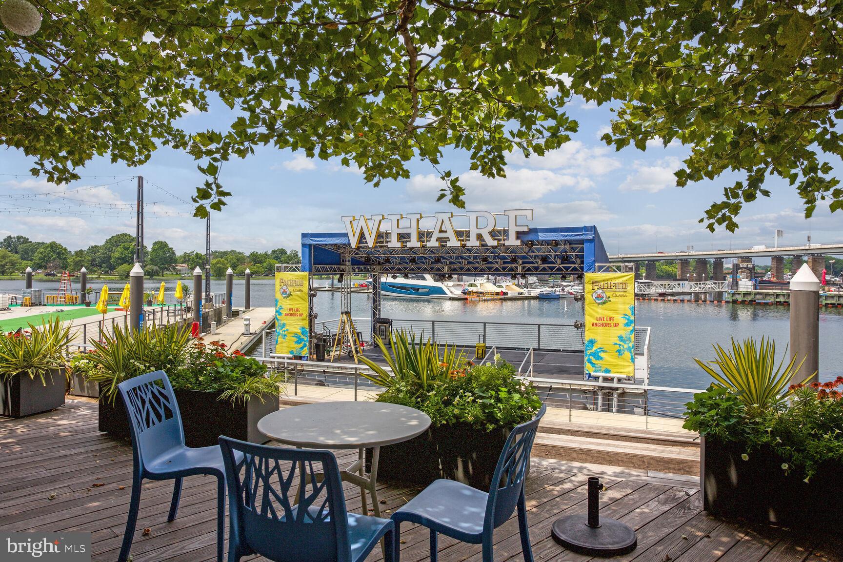 300 M STREET SW N405