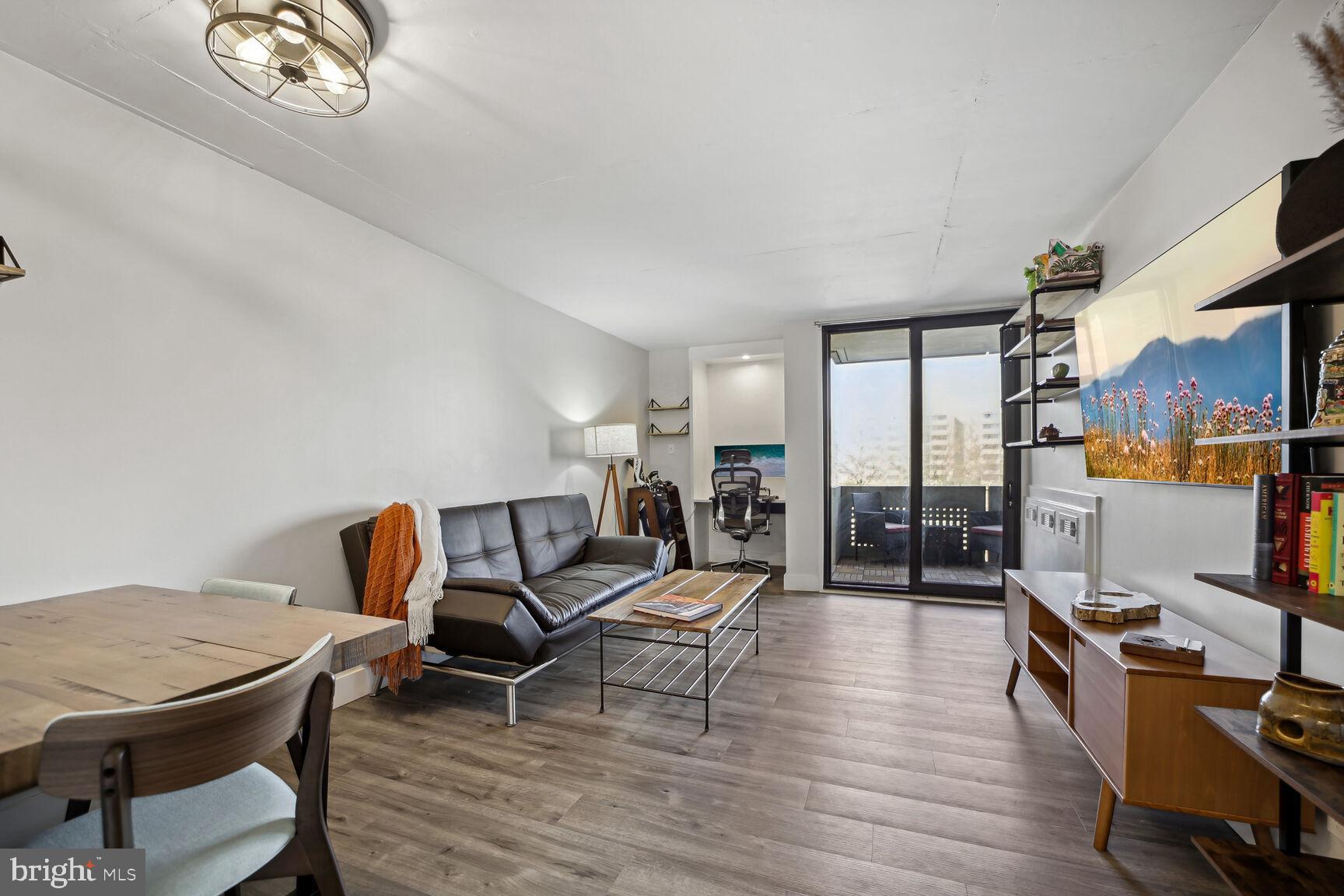 300 M STREET SW N405