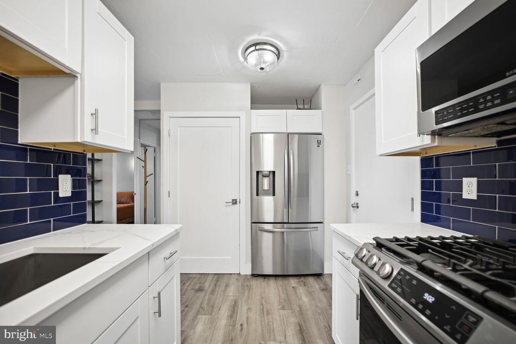 300 M STREET SW N405