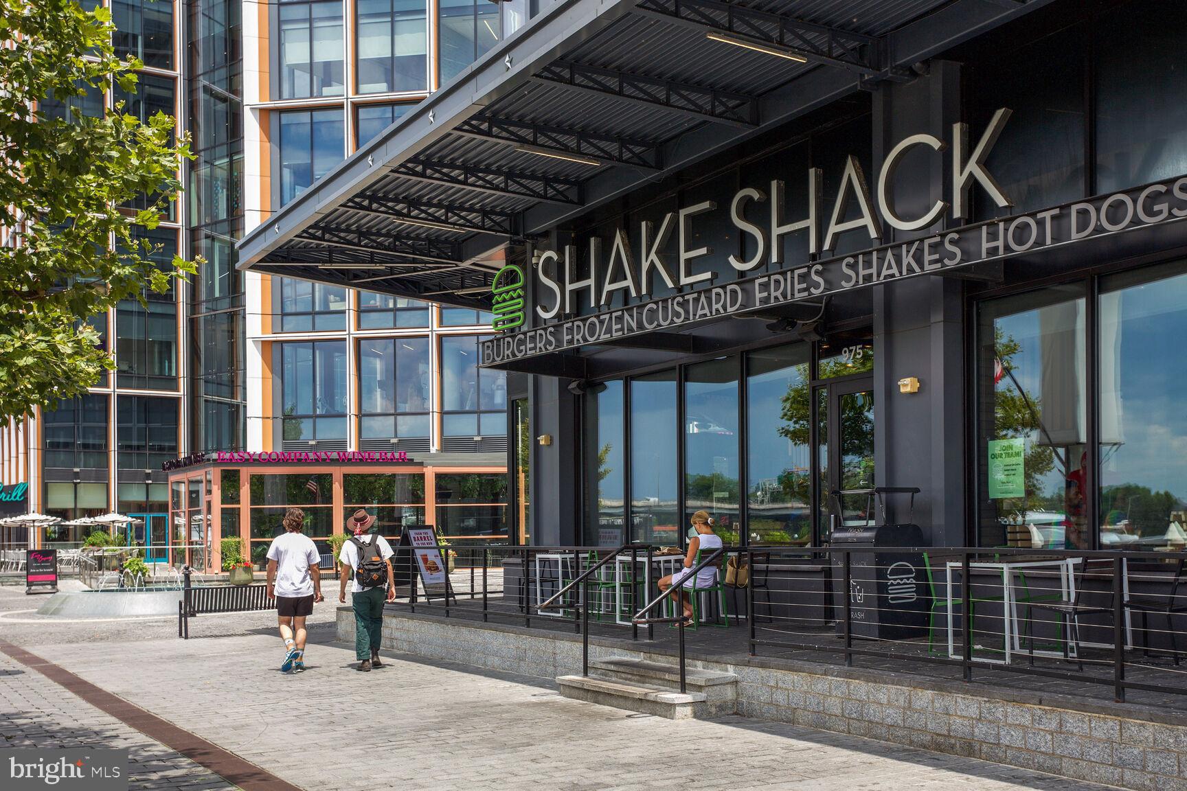 300 M STREET SW N405