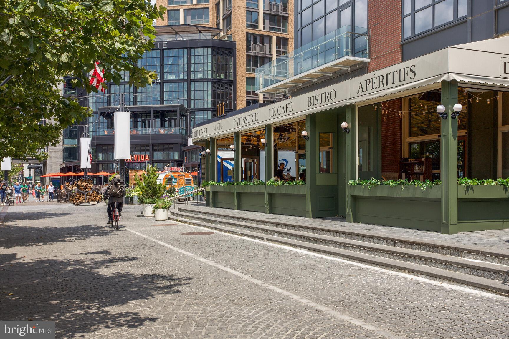 300 M STREET SW N405