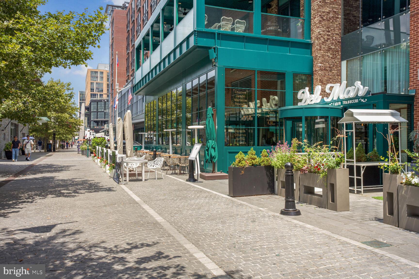 300 M STREET SW N405