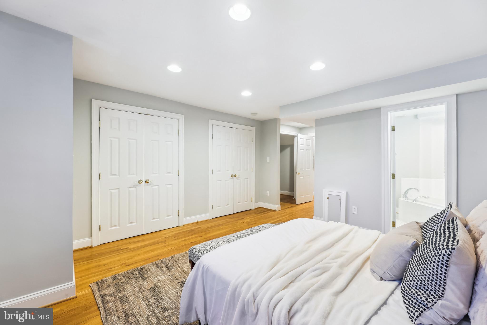 2713 11TH STREET NW 1