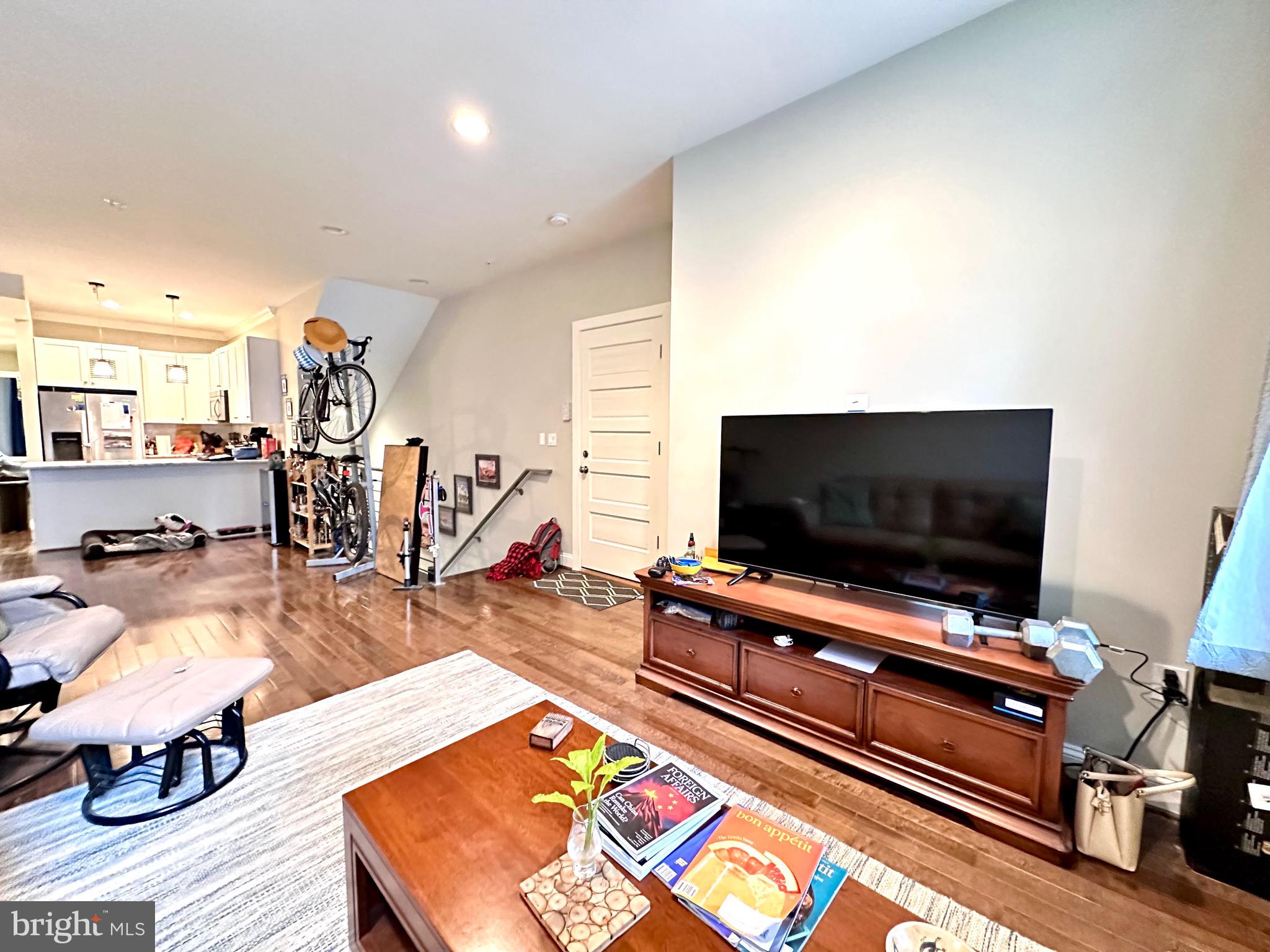 3222 WARDER STREET NW 1