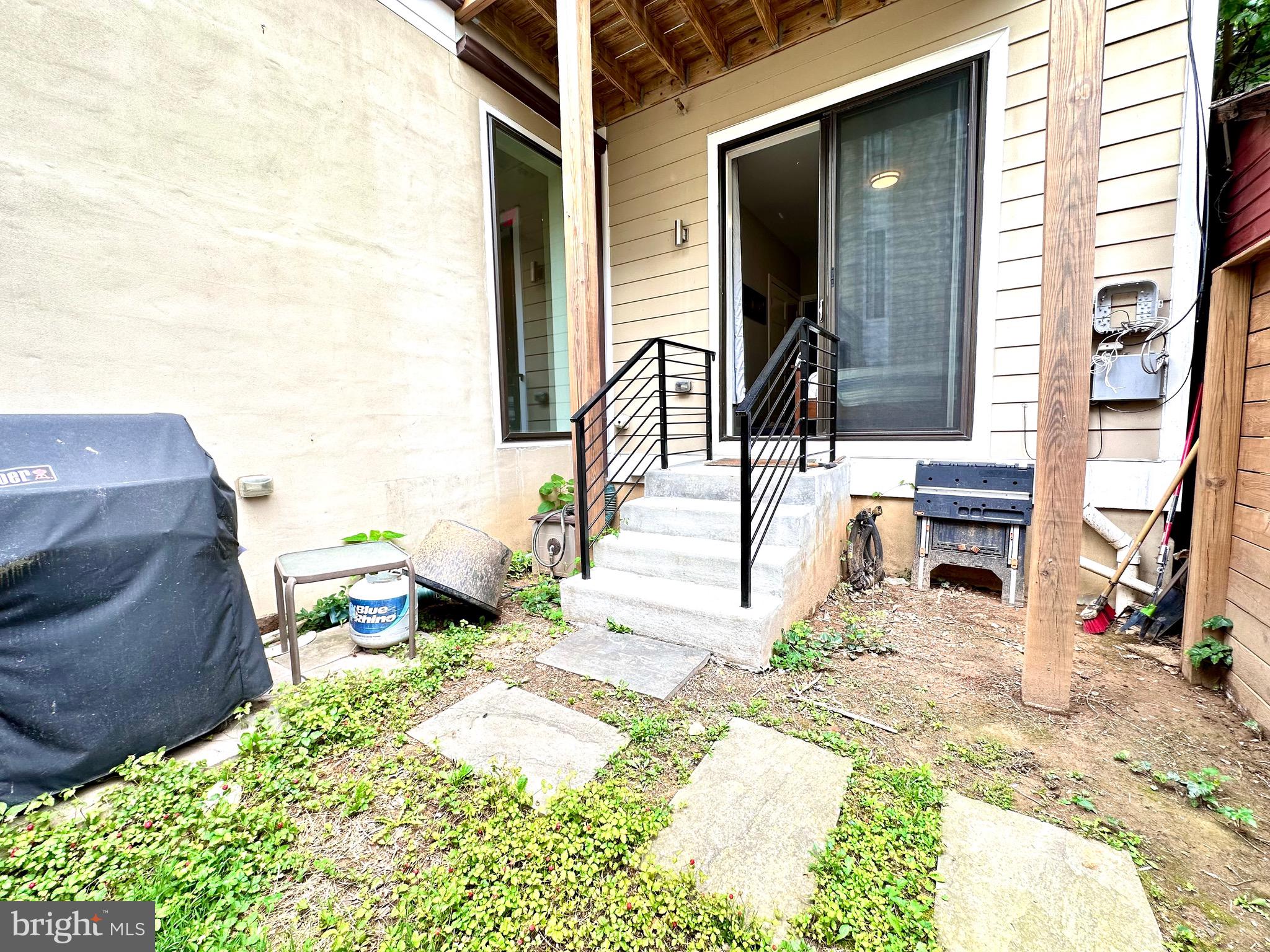 3222 WARDER STREET NW 1