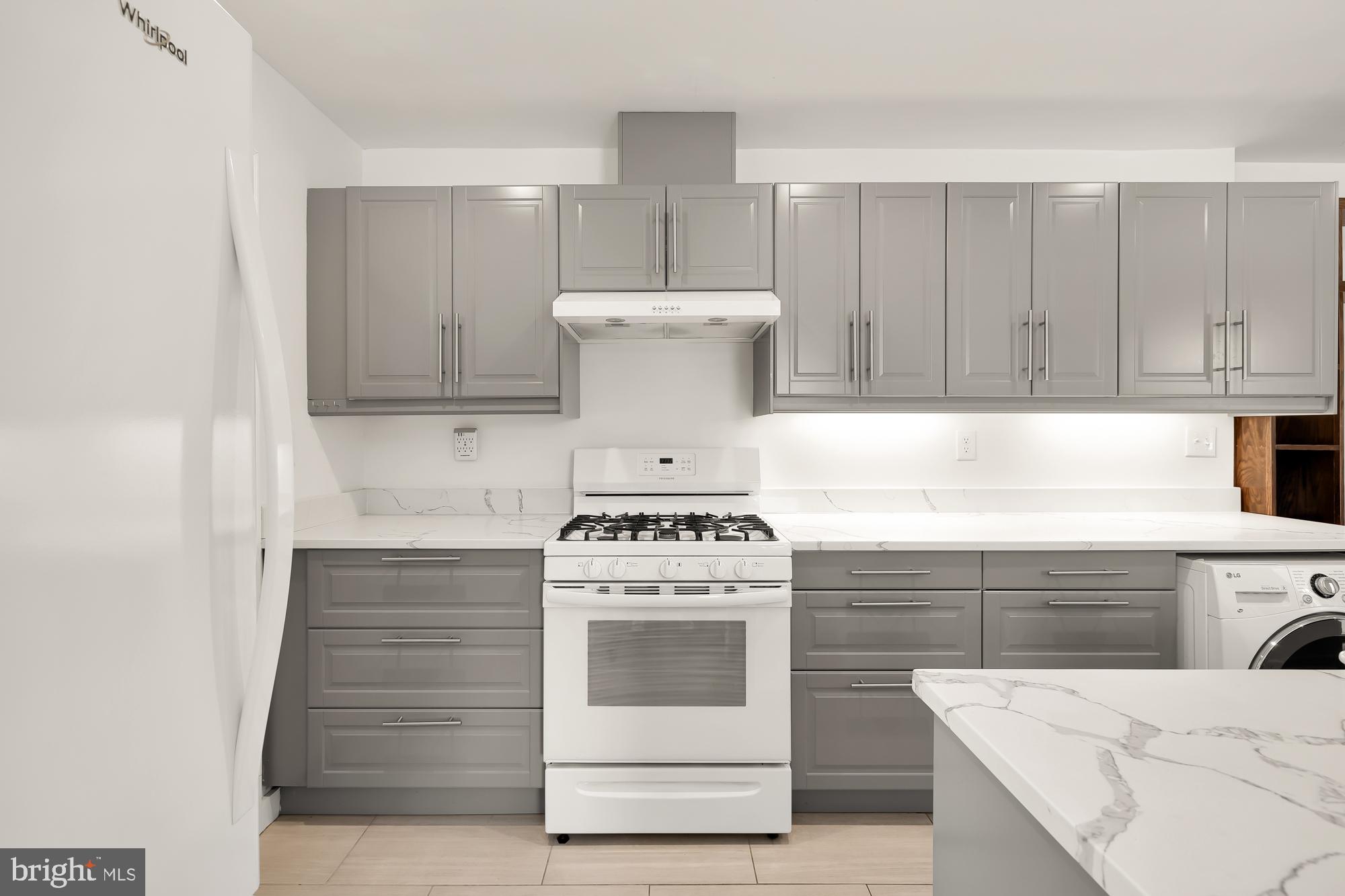 21 HAMILTON STREET NE