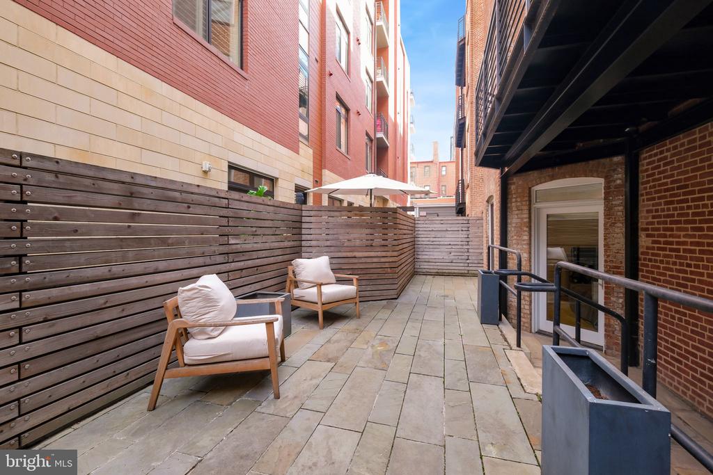 1745 N St NW #108