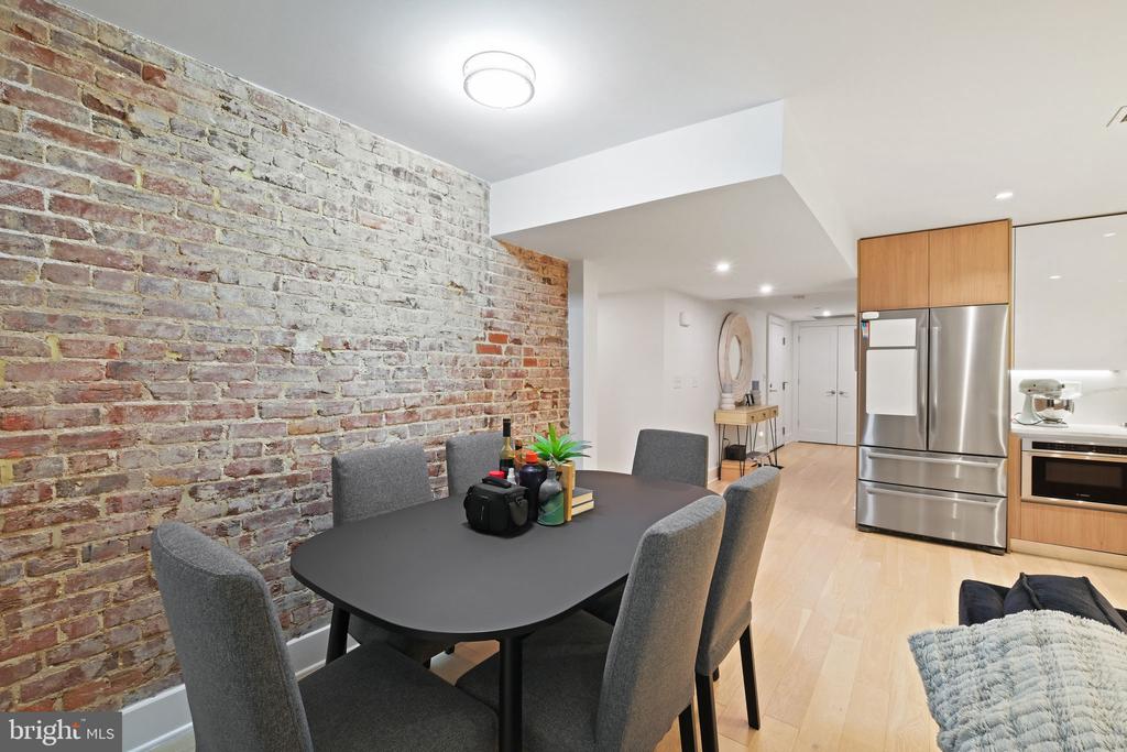 1745 N St NW #108