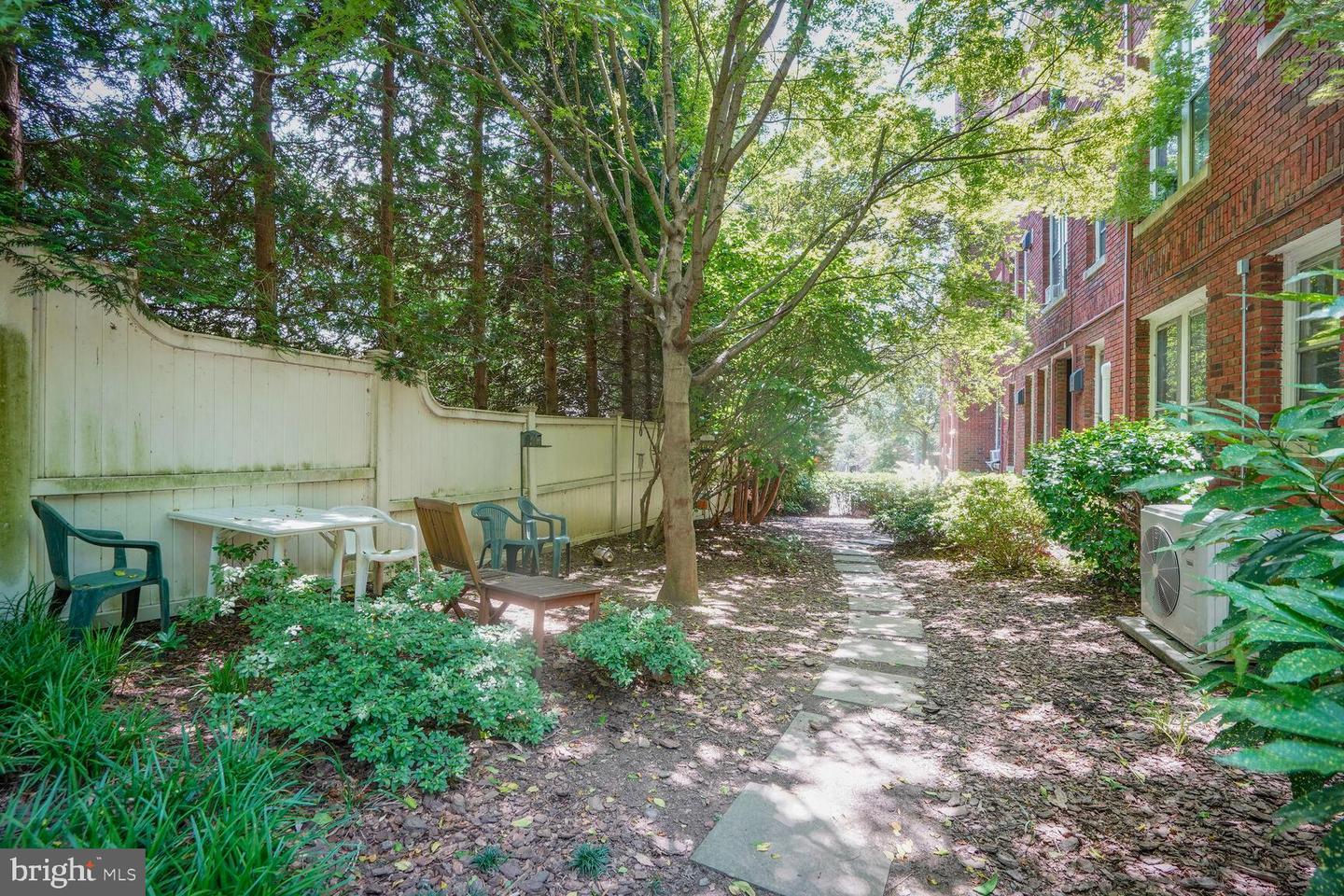 3039 Macomb St NW #16