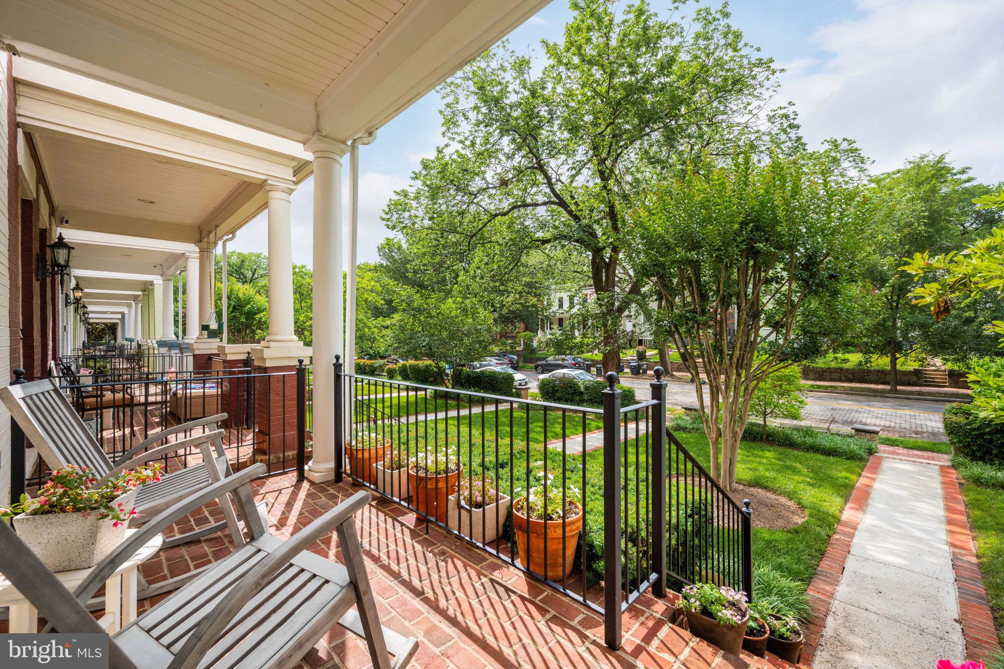 1342 South Carolina Ave SE