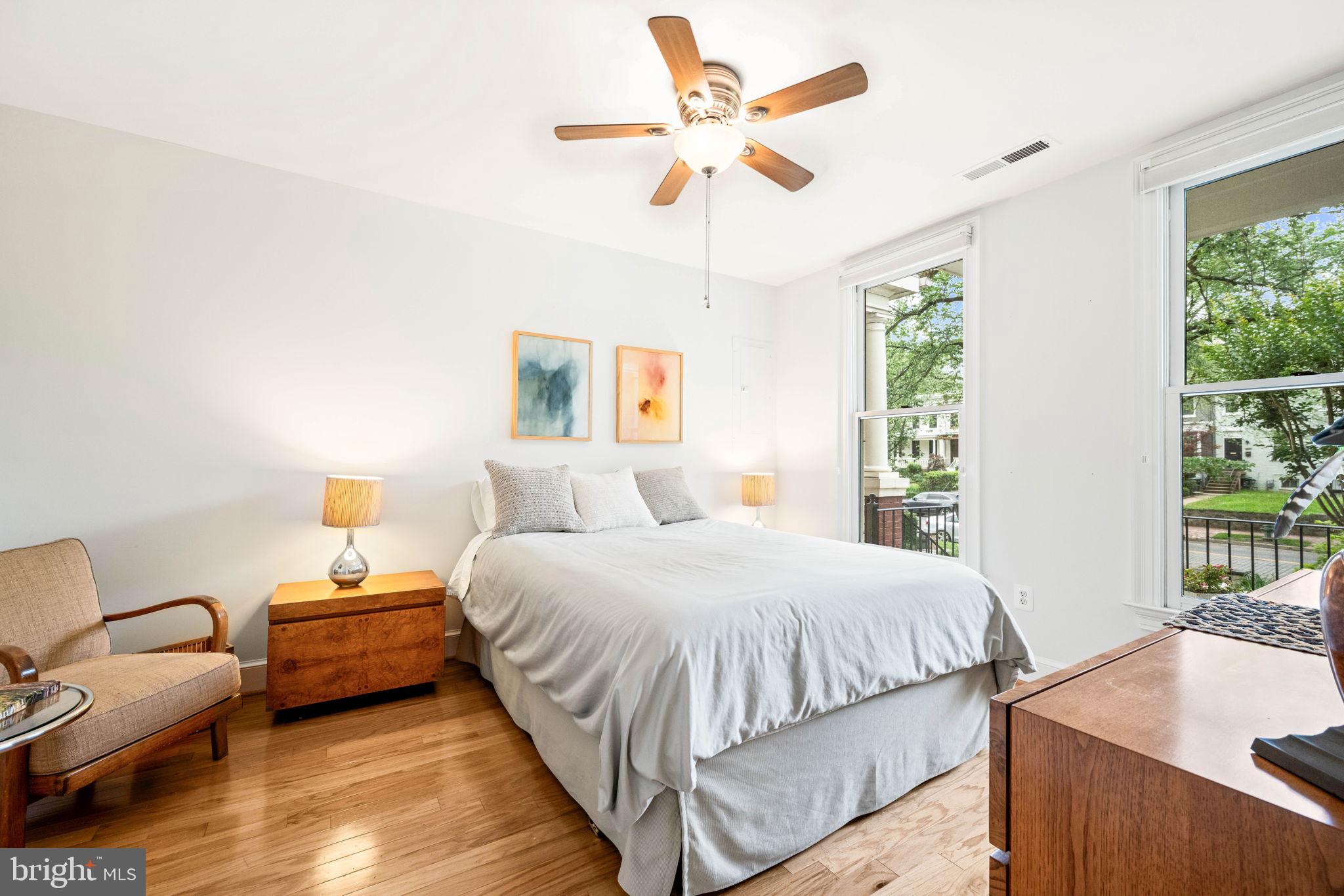 1342 South Carolina Ave SE