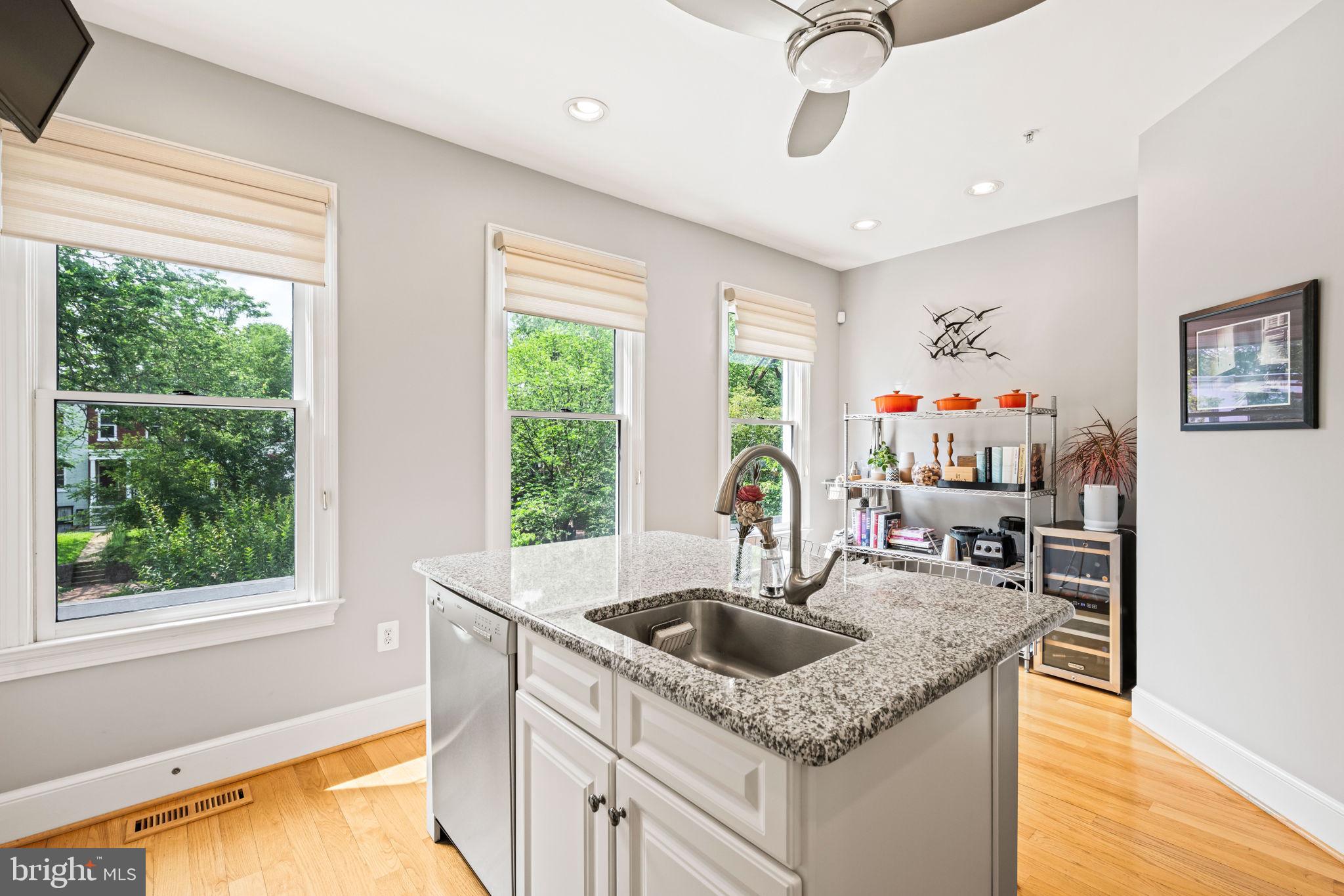 1342 South Carolina Ave SE