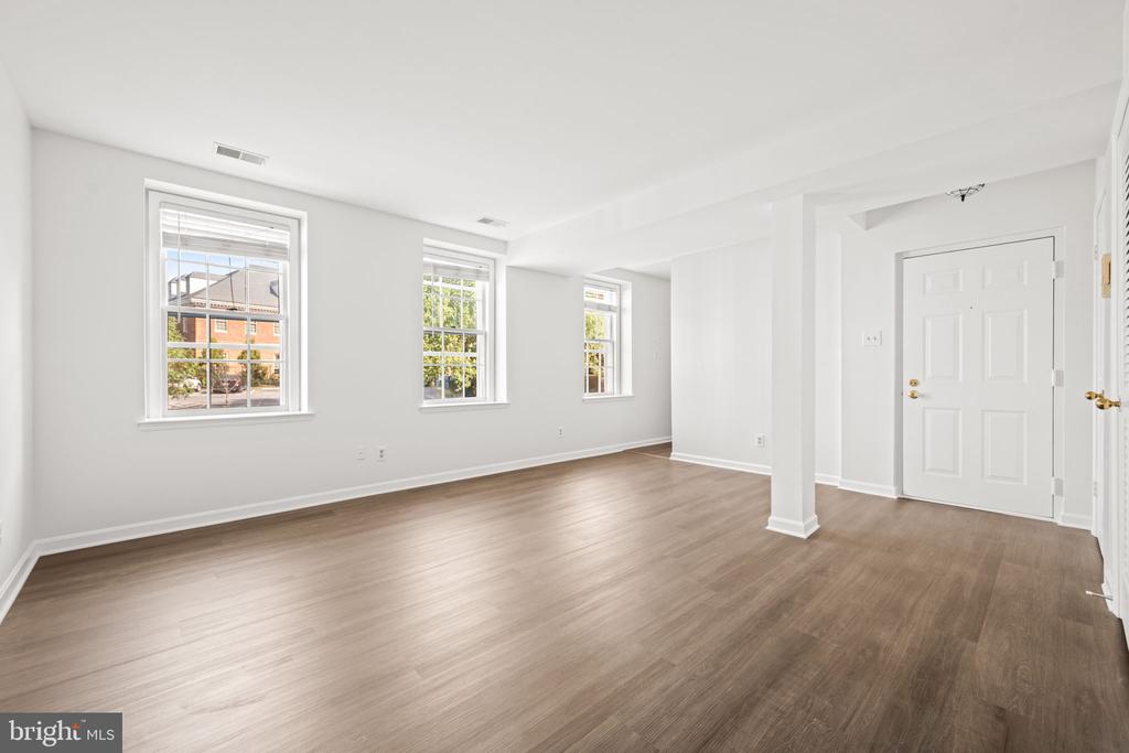 3839 RODMAN STREET NW D34