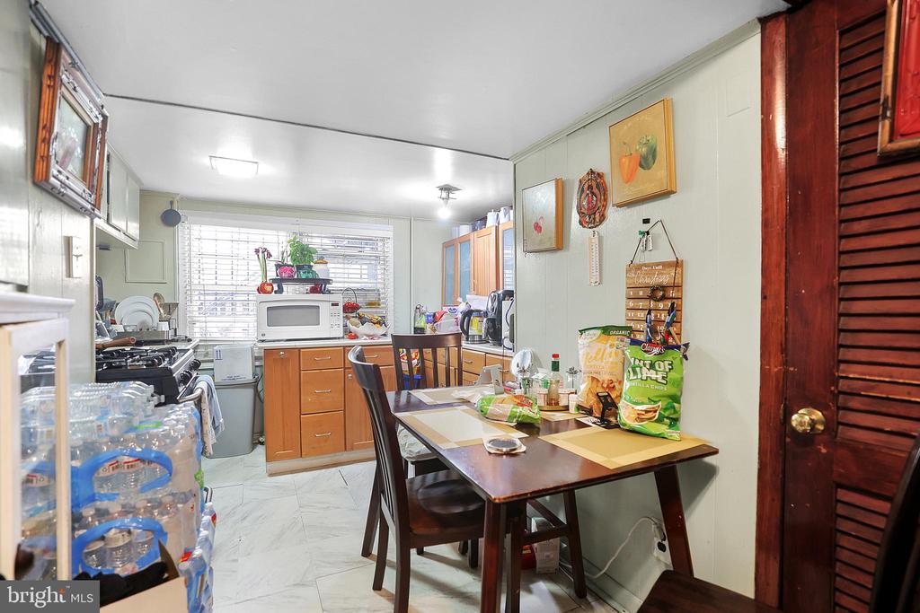 222 UPSHUR STREET NW