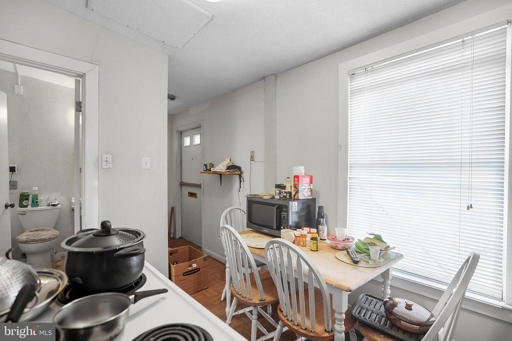222 UPSHUR STREET NW
