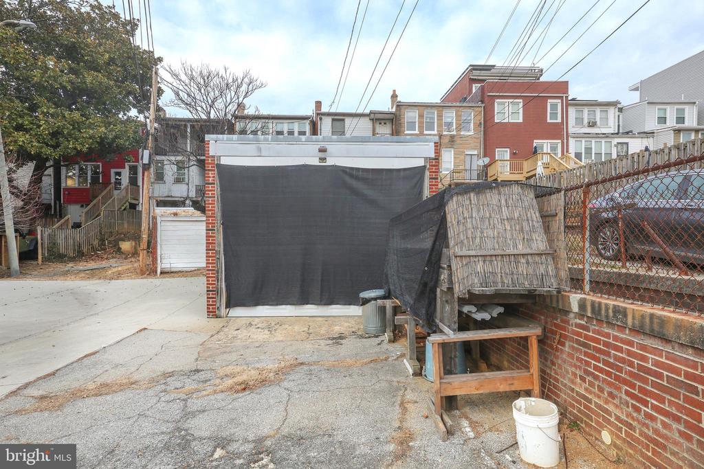222 UPSHUR STREET NW