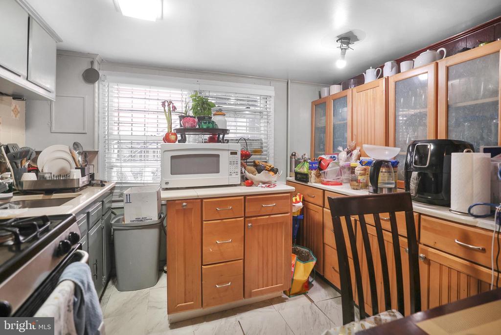 222 UPSHUR STREET NW