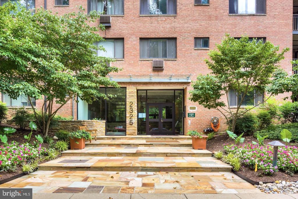 2325 42ND STREET NW 420