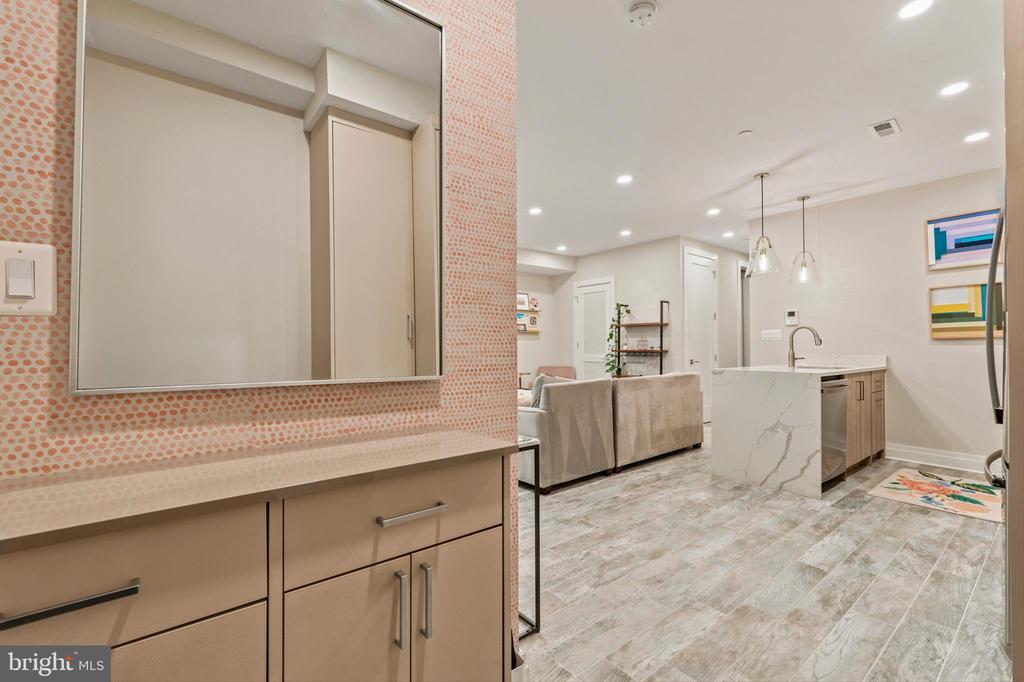 2618 UNIVERSITY PLACE NW Unit: 2