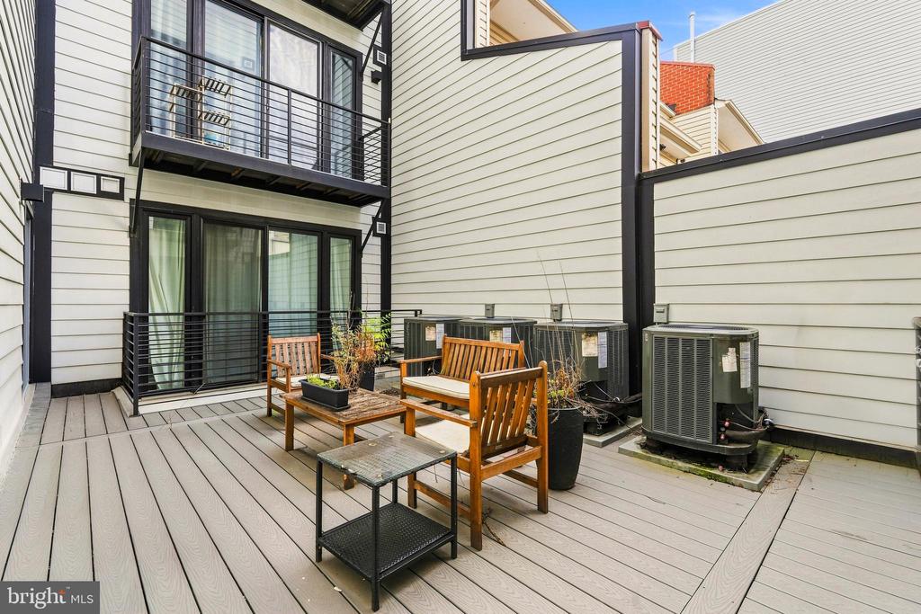 2618 UNIVERSITY PLACE NW Unit: 2