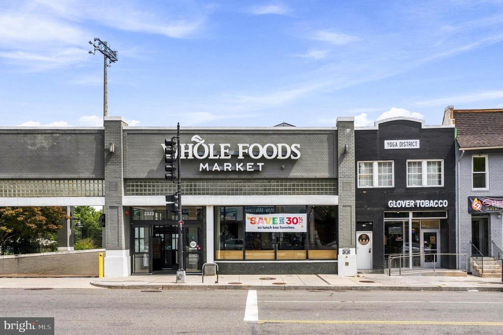 4200 CATHEDRAL AVENUE NW Unit: 607