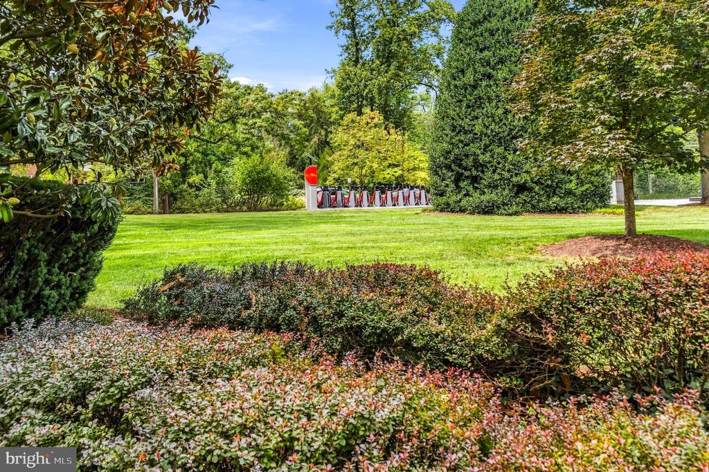 4200 CATHEDRAL AVENUE NW Unit: 607
