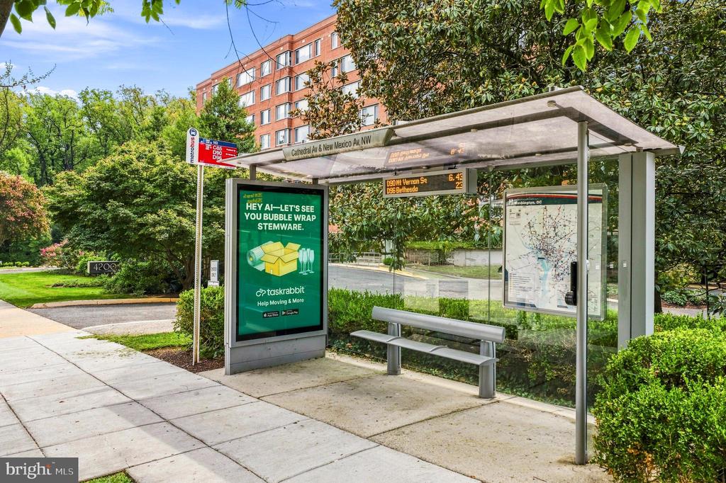 4200 CATHEDRAL AVENUE NW Unit: 607