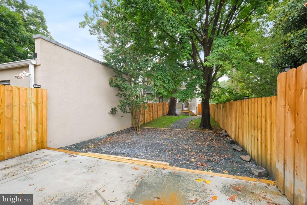 1614 DECATUR STREET NW
