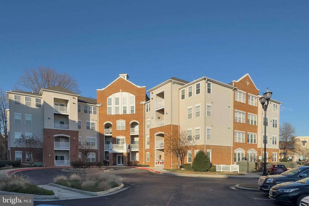 2610 CHAPEL LAKE DRIVE 308