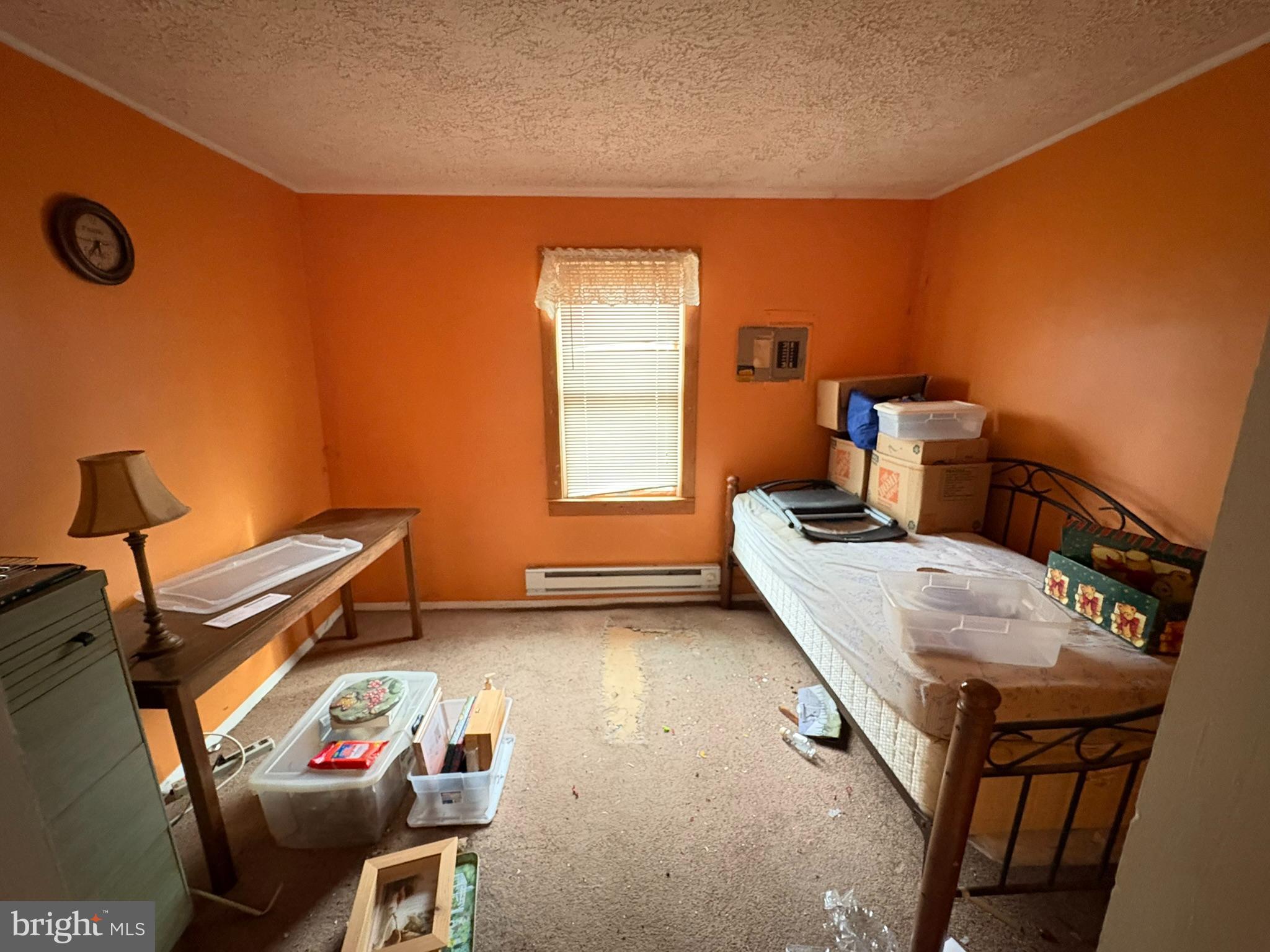 1019 SHORELAND DRIVE