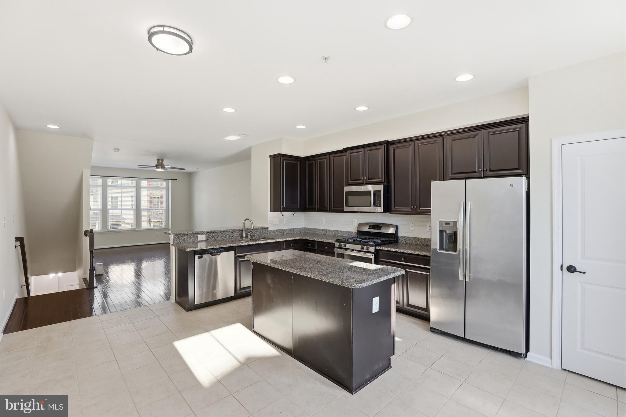 461 WILLOW BEND DRIVE